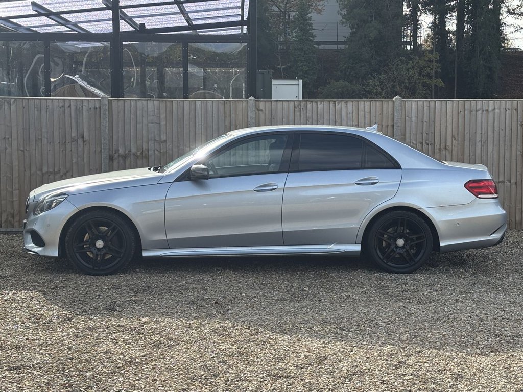 Used Mercedes-Benz E Class 2015 for sale - 76429611: Photo 2