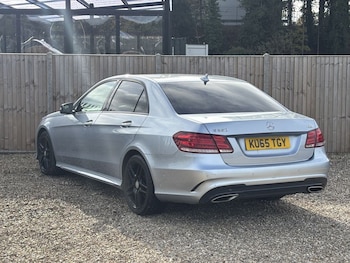 Used Mercedes-Benz E Class 2015 for sale - 76429611: Photo