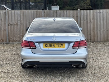 Used Mercedes-Benz E Class 2015 for sale - 76429611: Photo