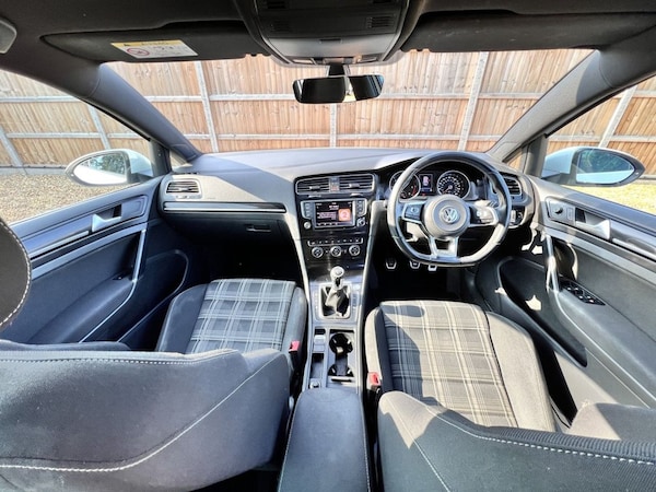 Used Volkswagen Golf 2016 for sale - 75010128: Photo 10