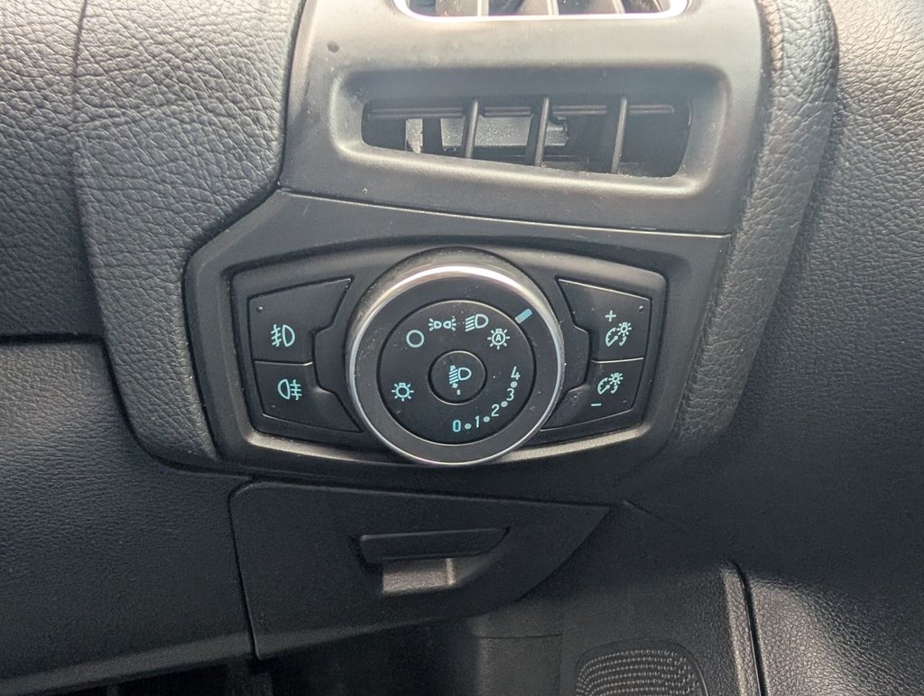 Used Ford Focus 2015 for sale - 76797518: Photo 15