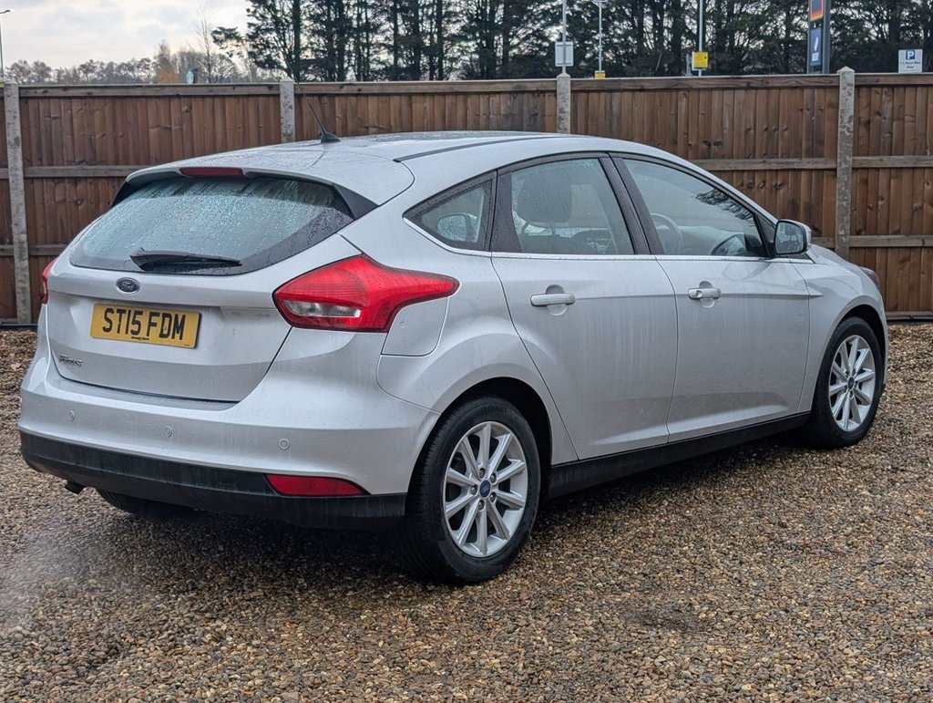 Used Ford Focus 2015 for sale - 76797518: Photo 5