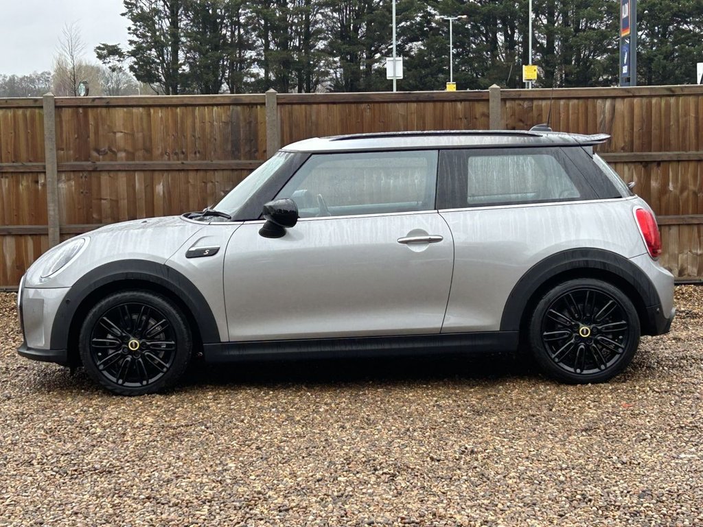 Used MINI Hatch 2023 for sale - 77919714: Photo 2