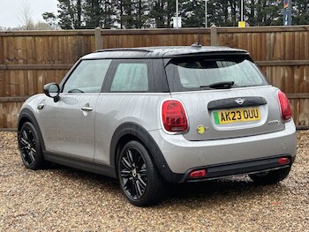 Used MINI Hatch 2023 for sale - 77919714: Photo