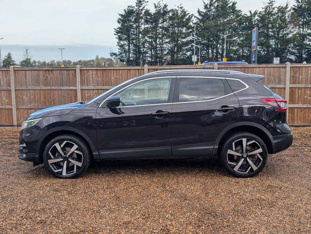 Used Nissan Qashqai 2018 for sale - 76546881: Photo 2