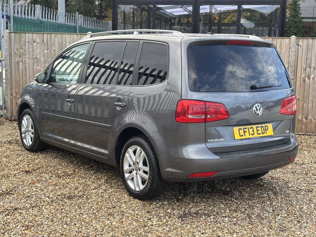 Used Volkswagen Touran 2013 for sale - 76430170: Photo 3