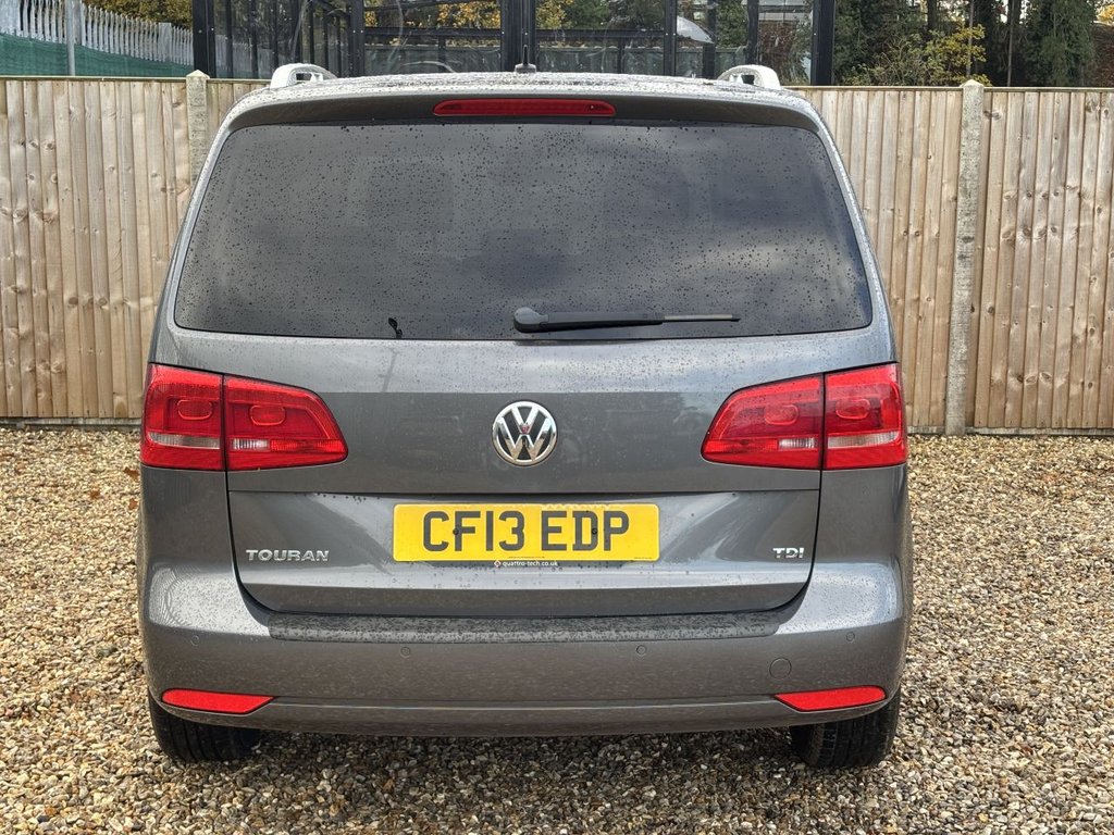 Used Volkswagen Touran 2013 for sale - 76430170: Photo 4