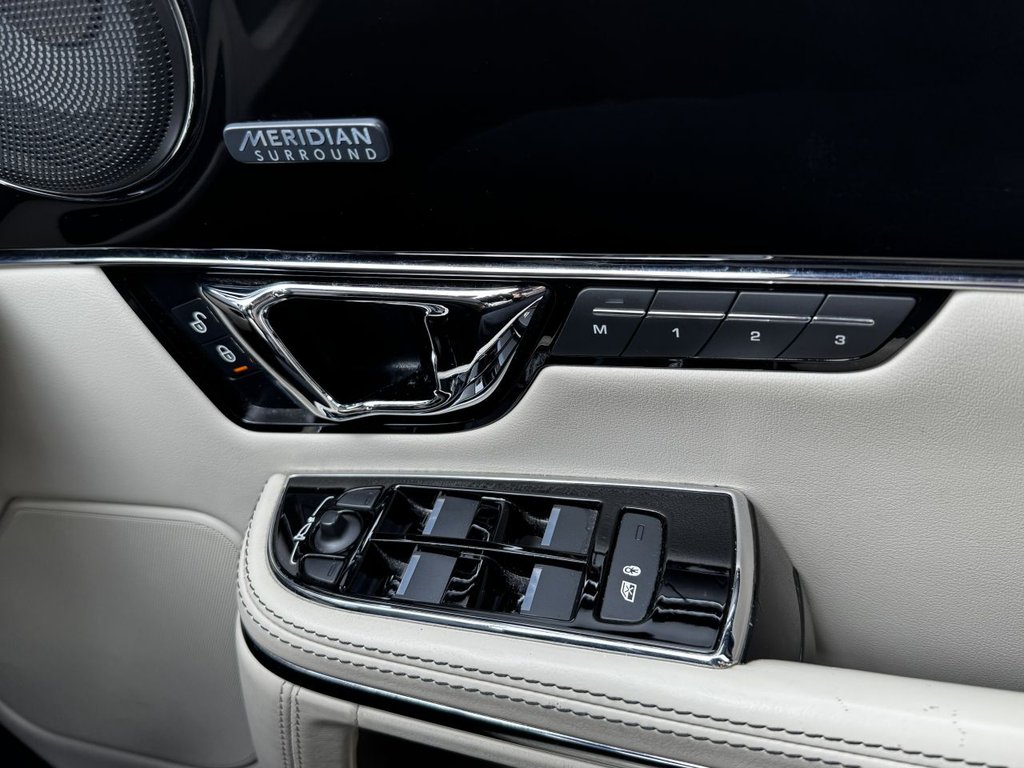 Used Jaguar XJ 2017 for sale - 75998761: Photo 29
