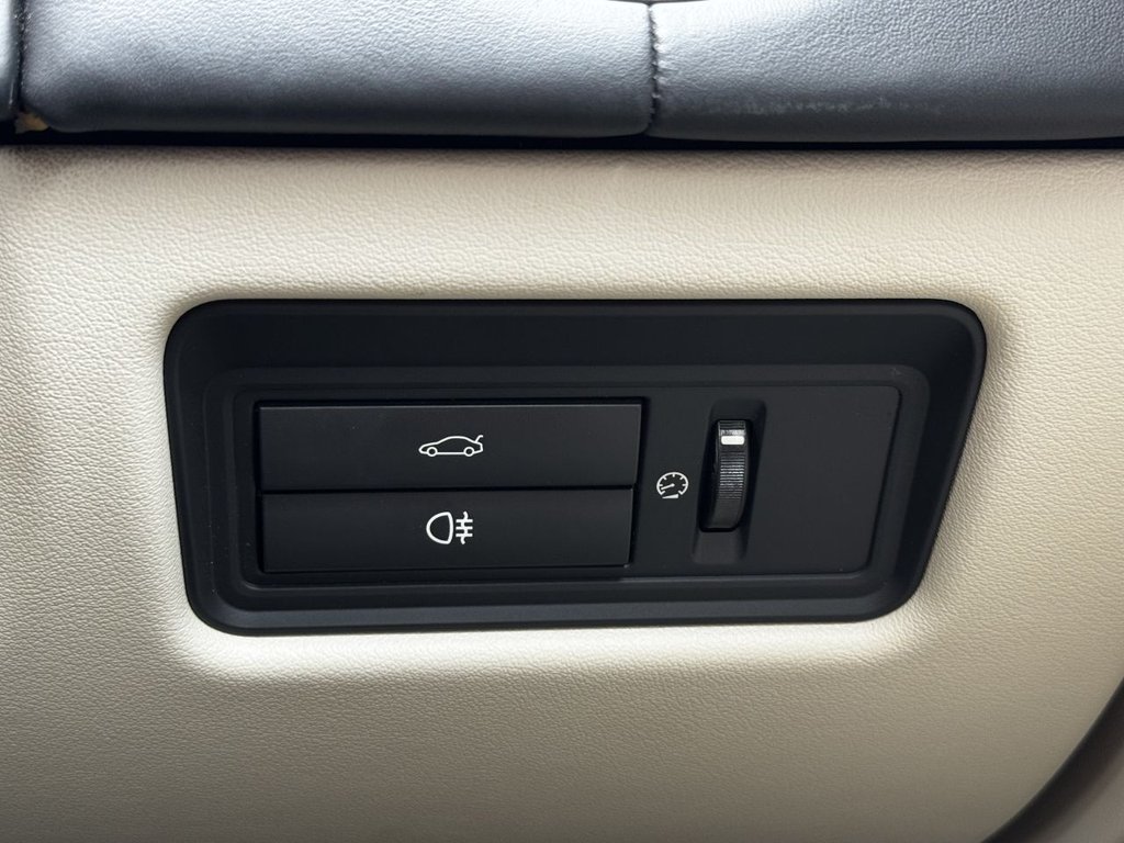 Used Jaguar XJ 2017 for sale - 75998761: Photo 30