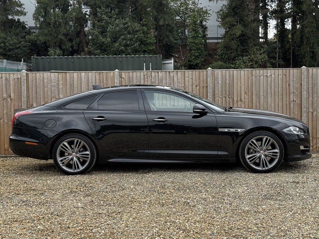 Used Jaguar XJ 2017 for sale - 75998761: Photo 5