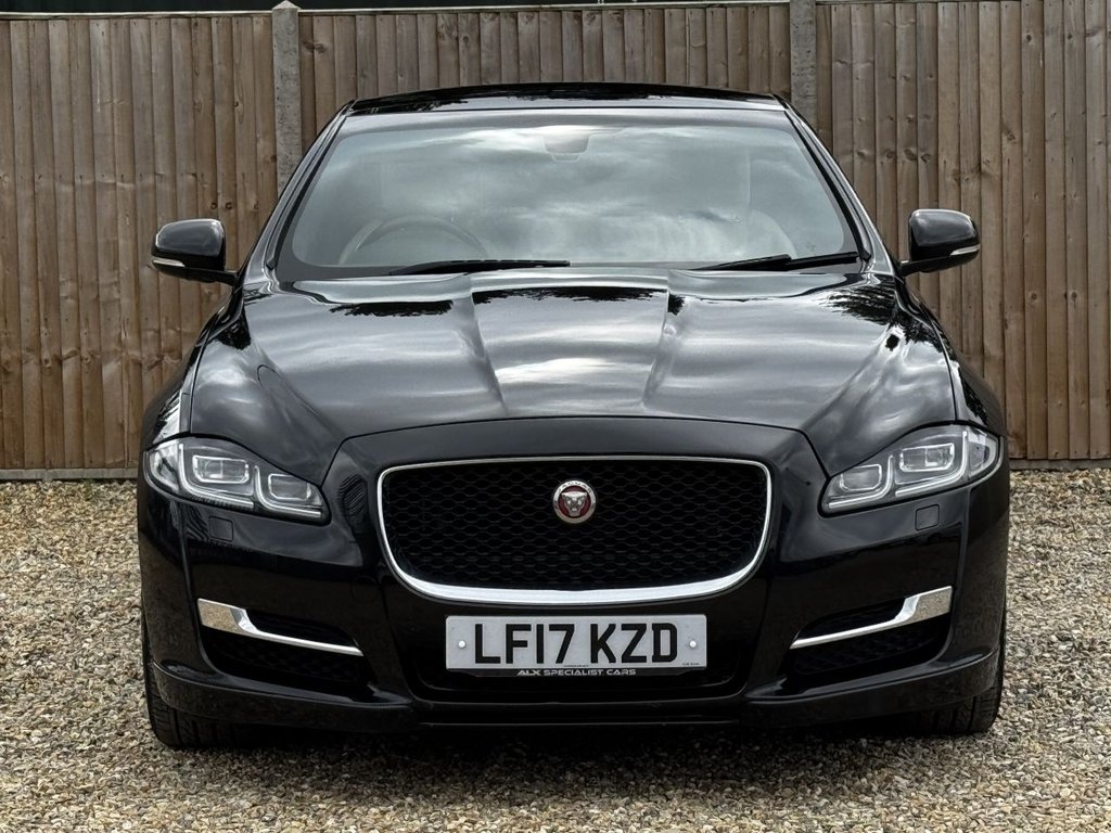 Used Jaguar XJ 2017 for sale - 75998761: Photo 8