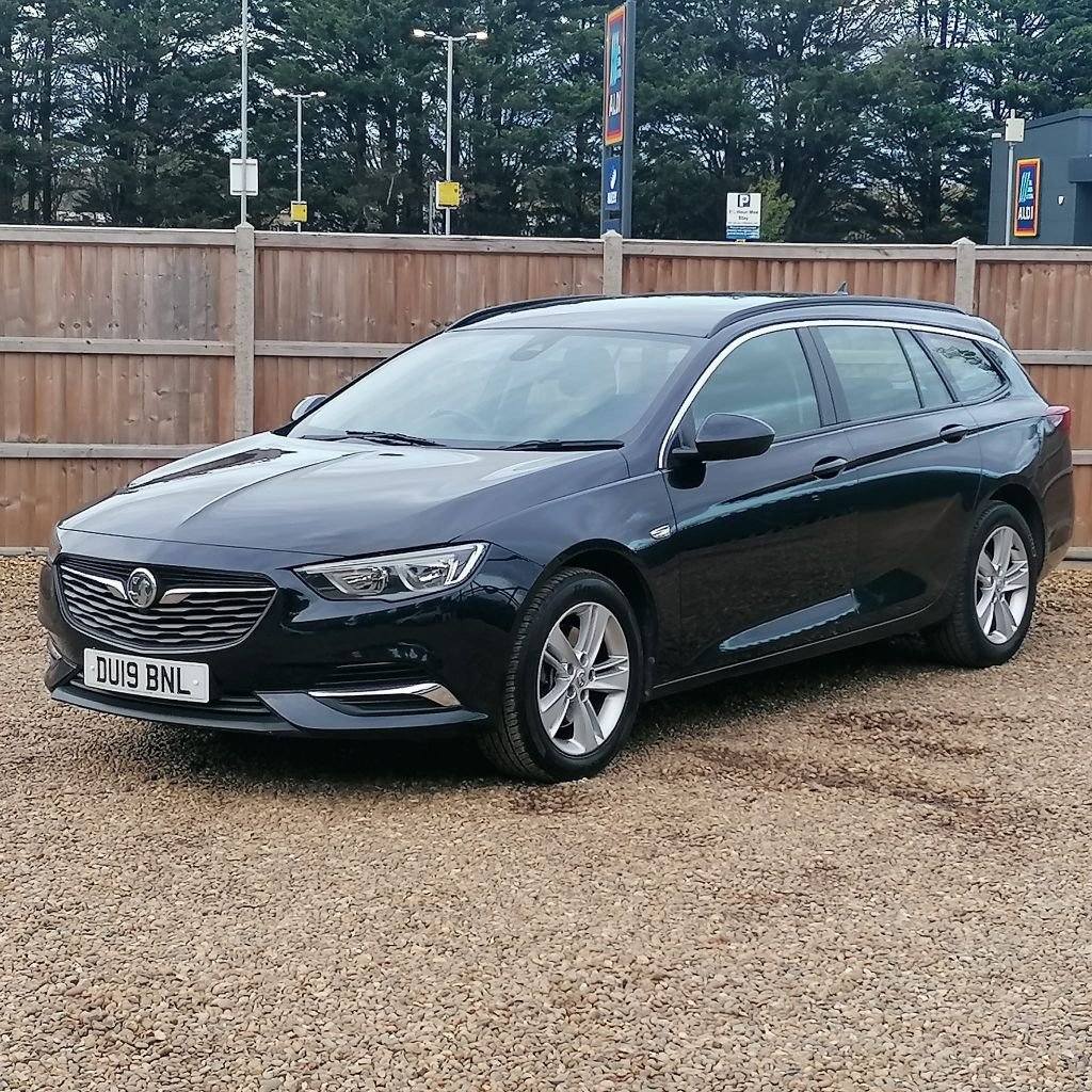 Used Vauxhall Insignia 2019 for sale - 76345213: Photo 1