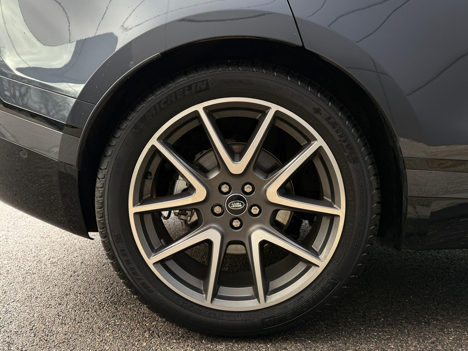 Used Land Rover Range Rover Velar 2025 for sale - 77550605: Photo 22