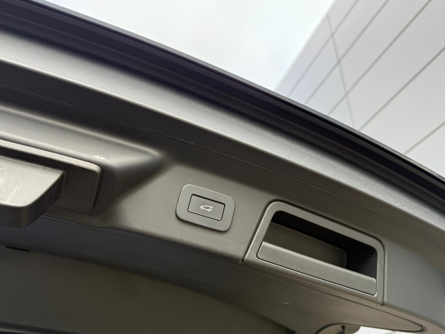 Used Land Rover Range Rover Velar 2025 for sale - 77550605: Photo 30