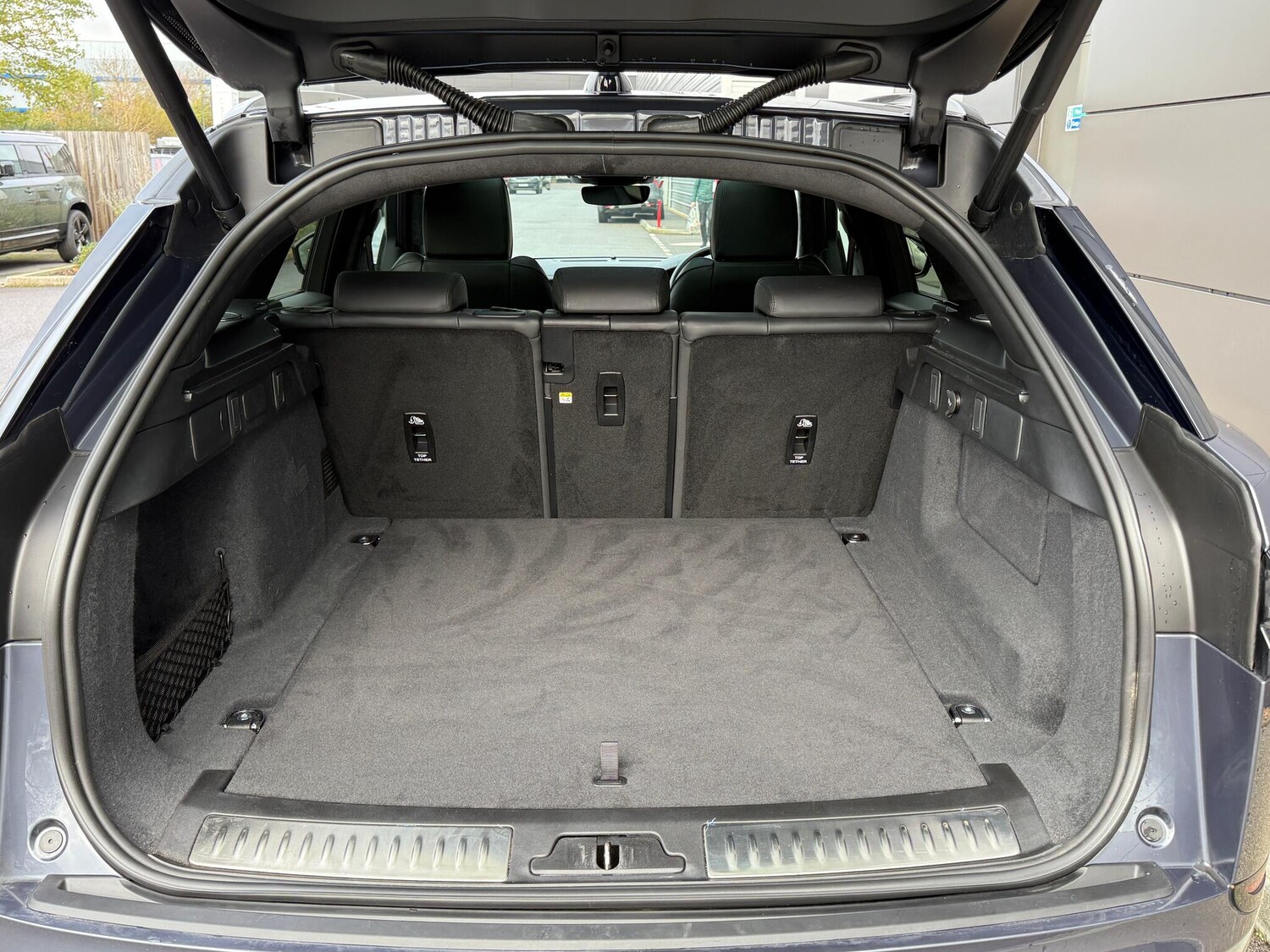 Used Land Rover Range Rover Velar 2025 for sale - 77550605: Photo 31