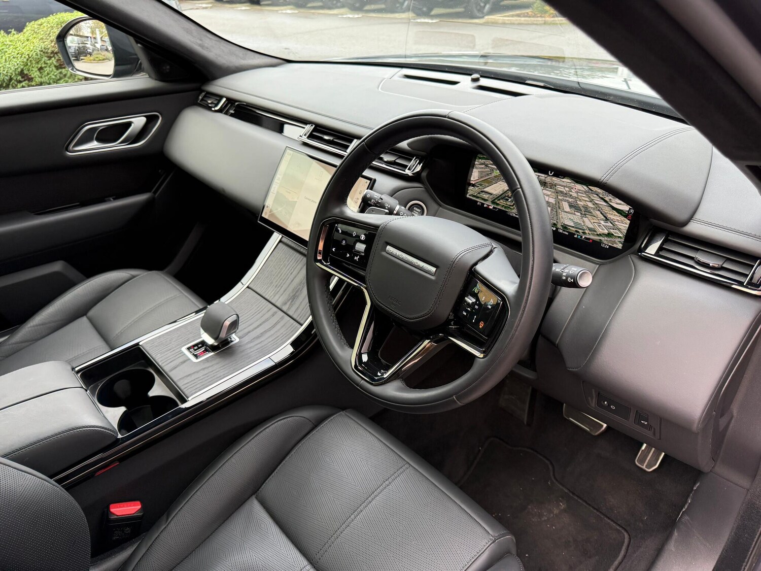 Used Land Rover Range Rover Velar 2025 for sale - 77550605: Photo 41