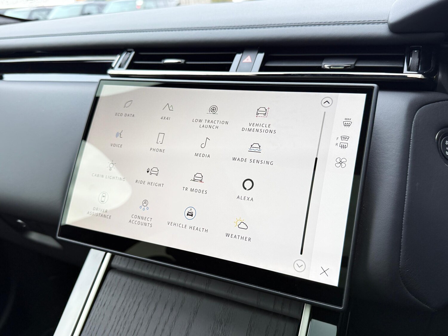 Used Land Rover Range Rover Velar 2025 for sale - 77550605: Photo 55