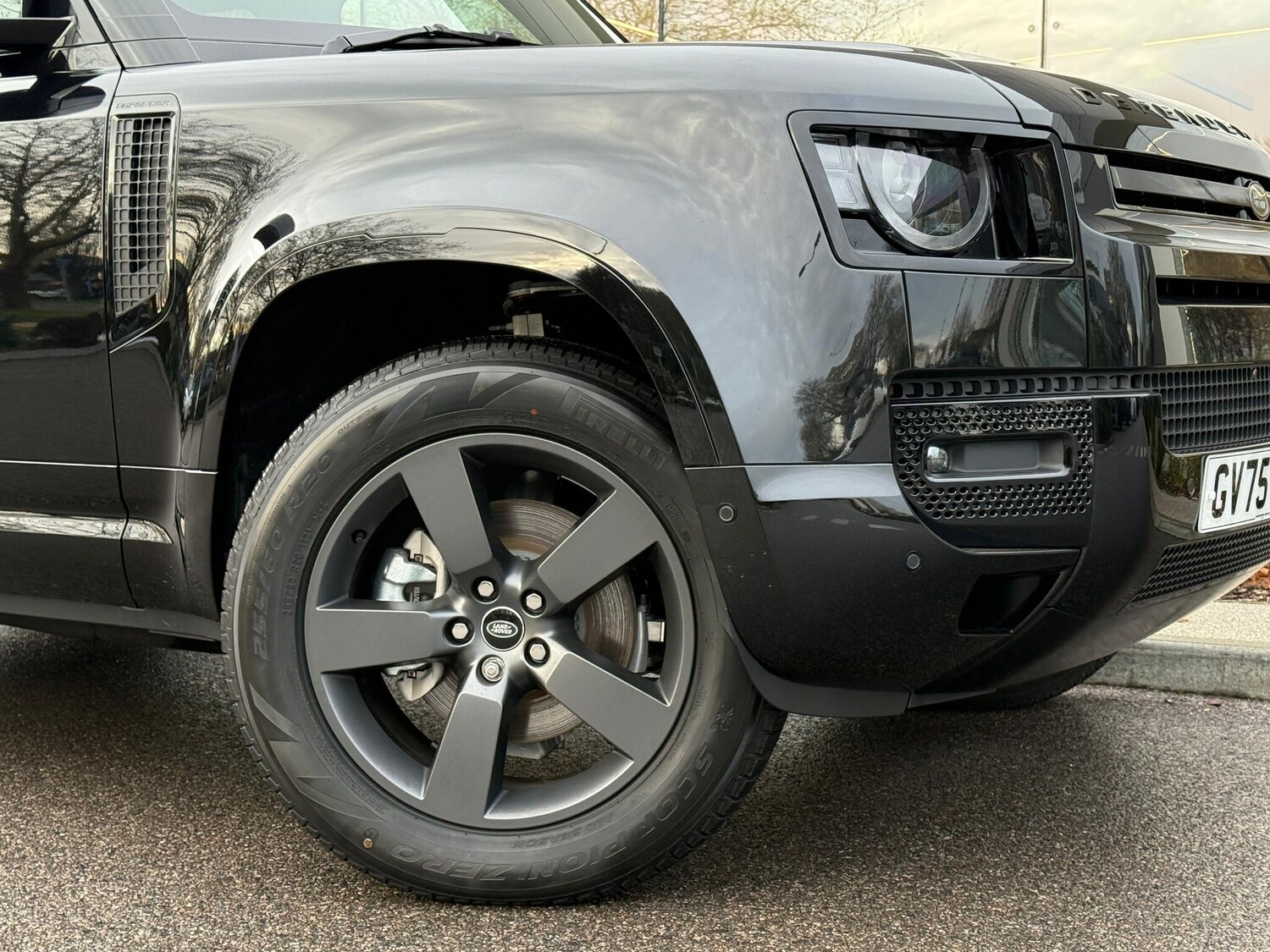 Used Land Rover Defender 2025 for sale - 77484390: Photo 16