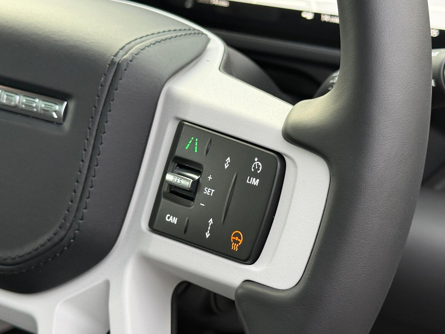 Used Land Rover Defender 2025 for sale - 77484390: Photo 44