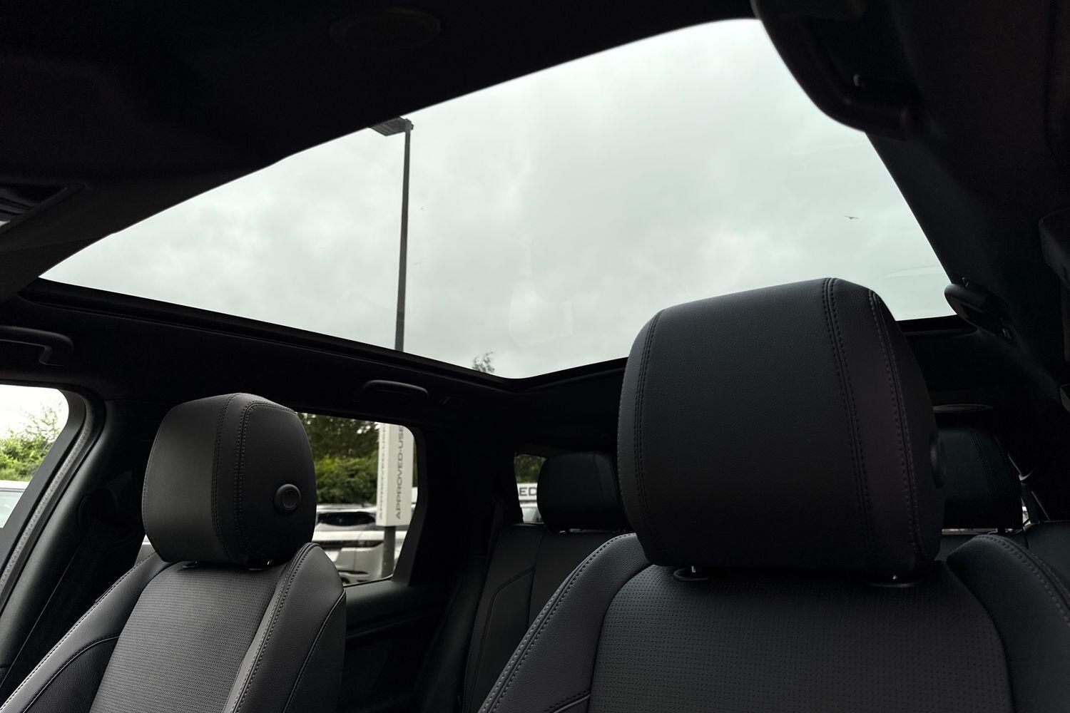 Used Land Rover Discovery Sport 2025 for sale - 77119679: Photo 4