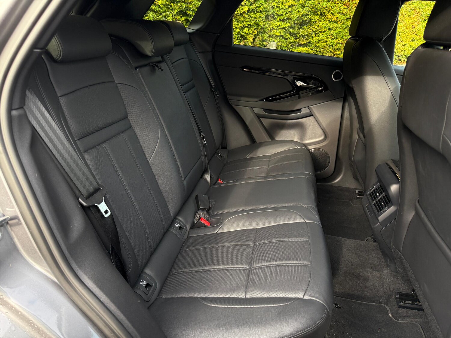 Used Land Rover Range Rover Evoque 2025 for sale - 76259184: Photo 32