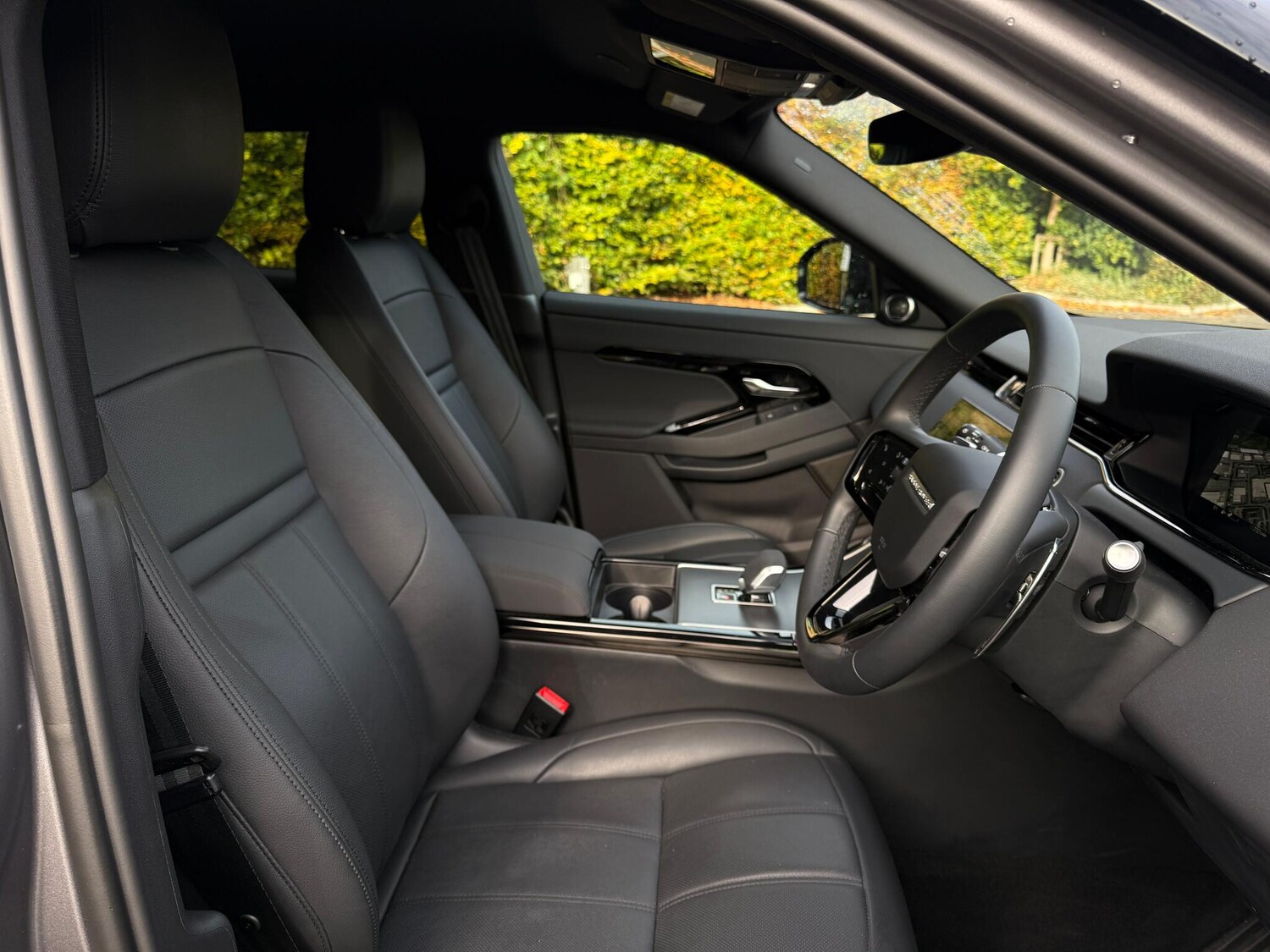 Used Land Rover Range Rover Evoque 2025 for sale - 76259184: Photo 37