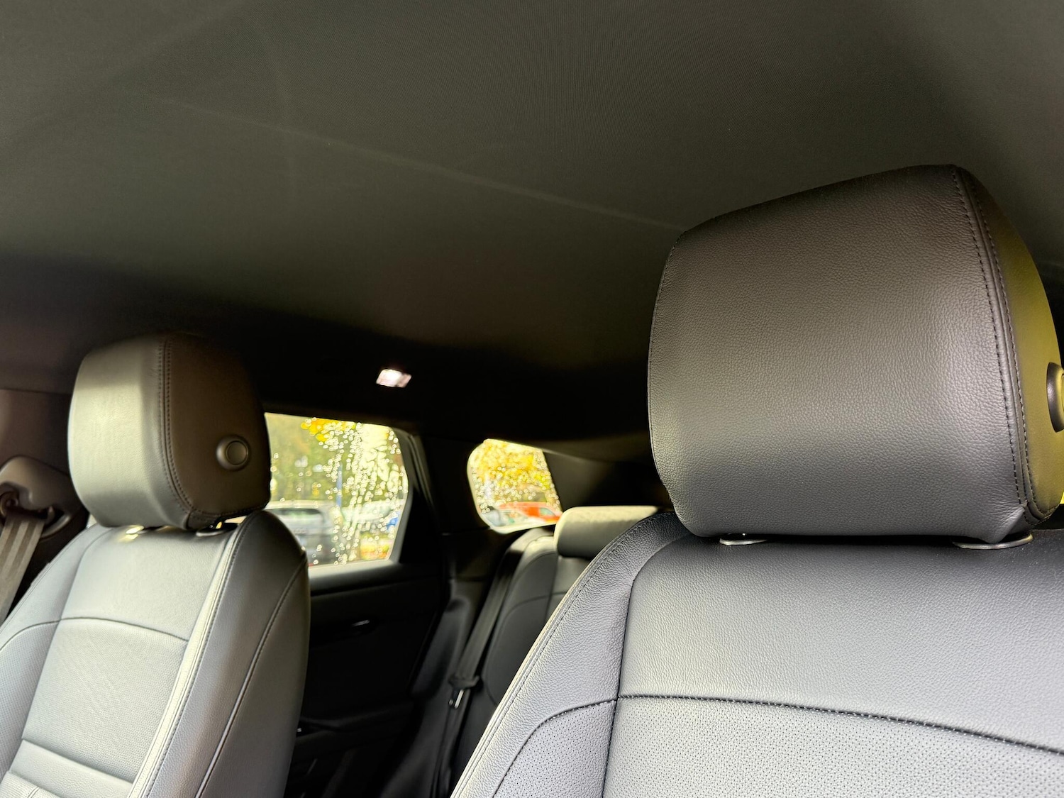 Used Land Rover Range Rover Evoque 2025 for sale - 76259184: Photo 4