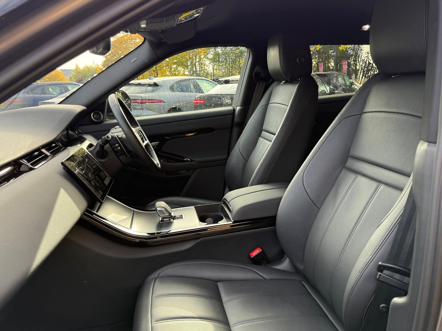 Used Land Rover Range Rover Evoque 2025 for sale - 76259184: Photo 41