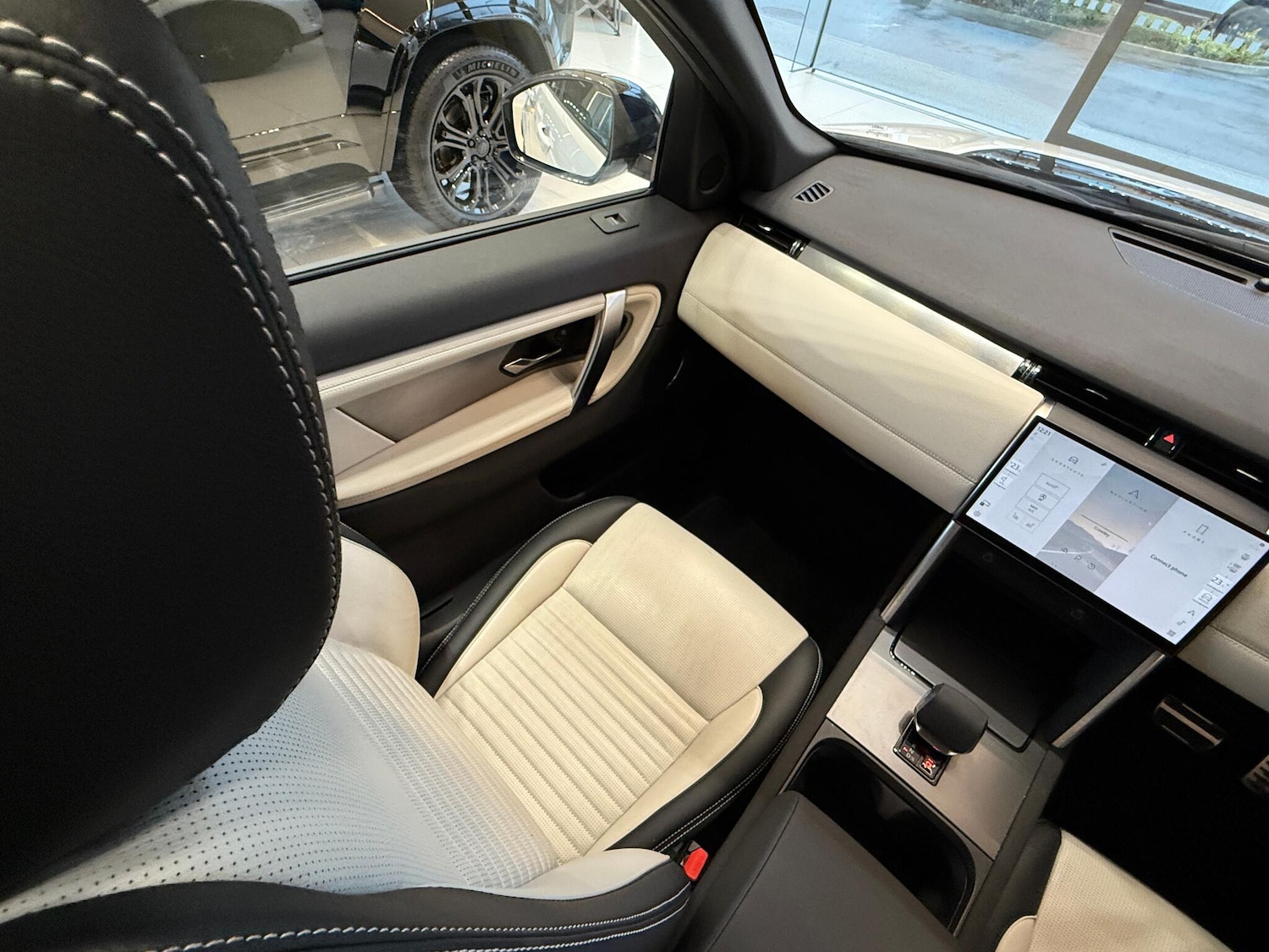 Used Land Rover Discovery Sport 2024 for sale - 77291634: Photo 22