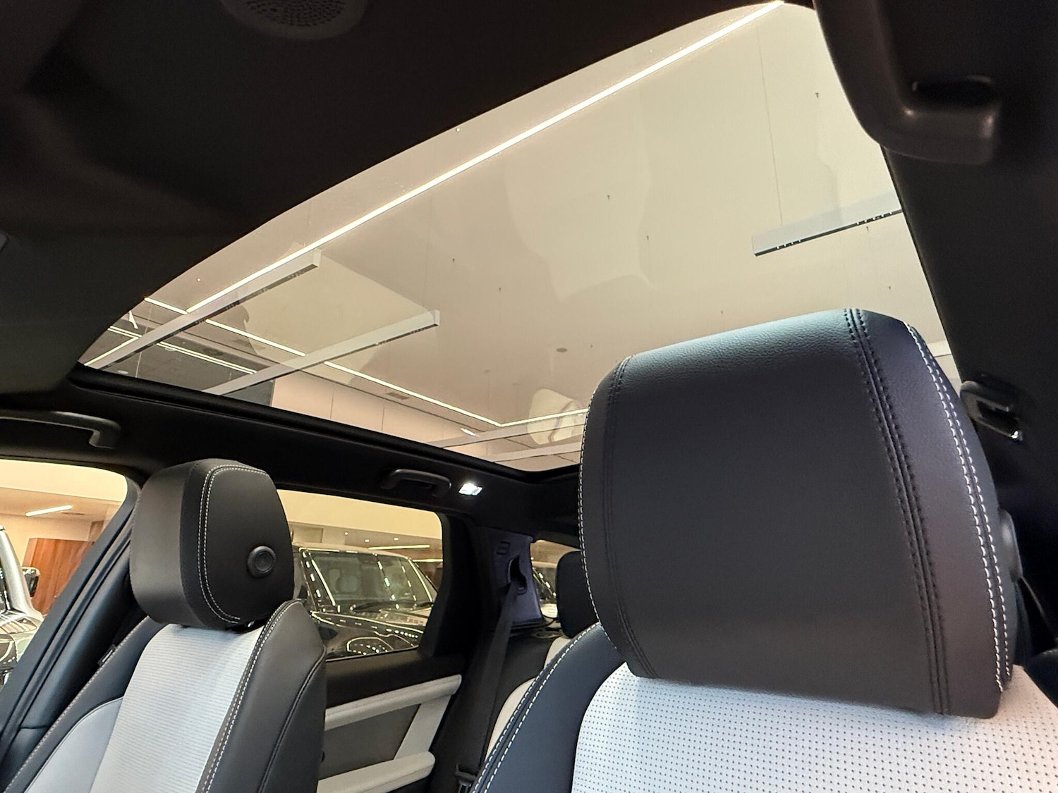 Used Land Rover Discovery Sport 2024 for sale - 77291634: Photo 4