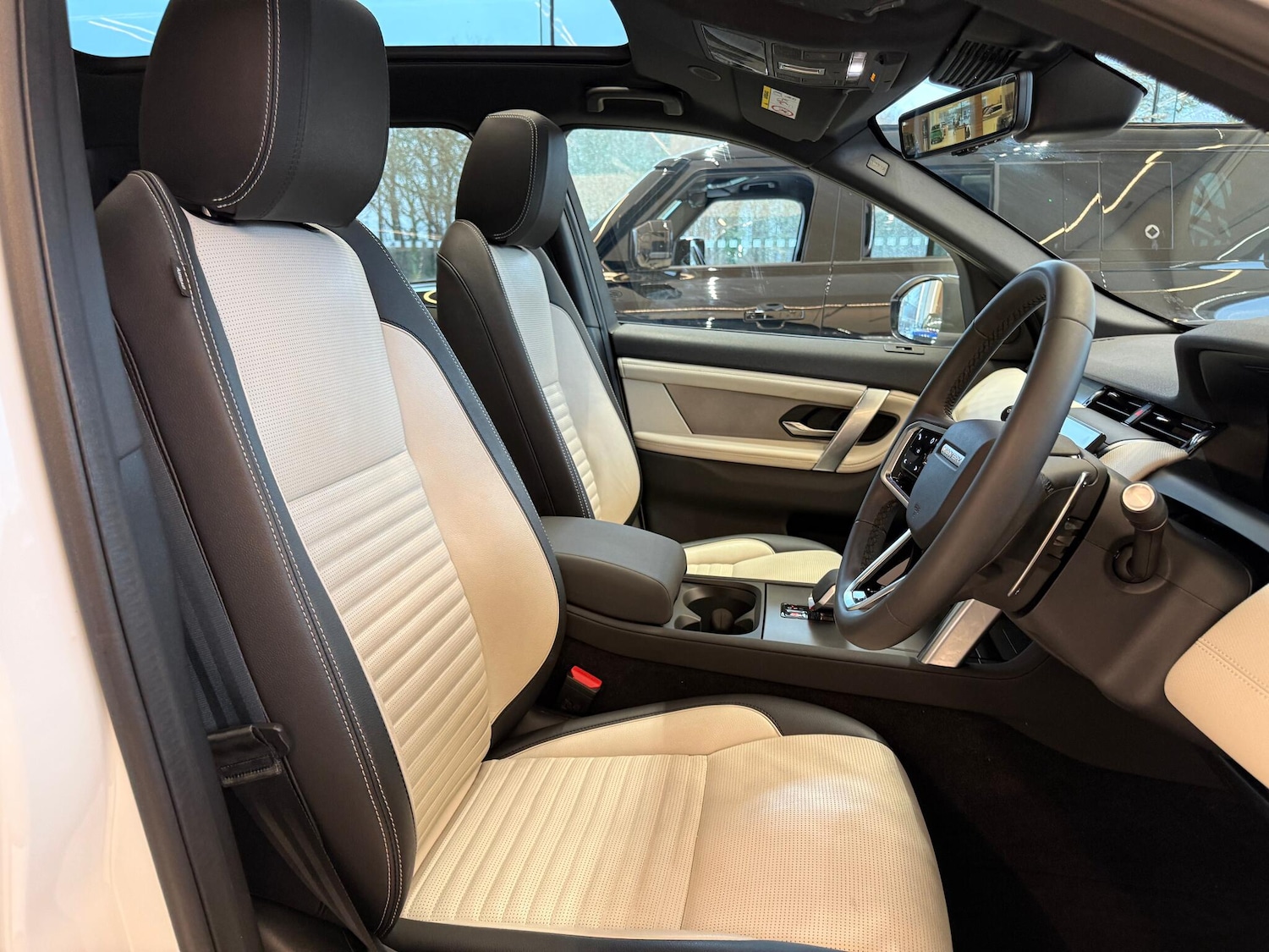 Used Land Rover Discovery Sport 2024 for sale - 77291634: Photo 40