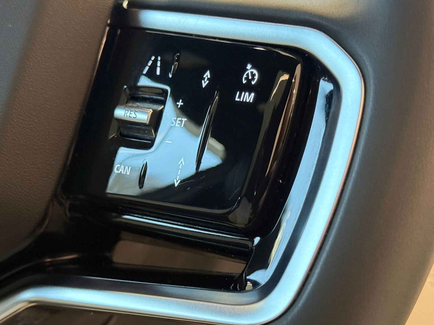 Used Land Rover Discovery Sport 2024 for sale - 77291634: Photo 47