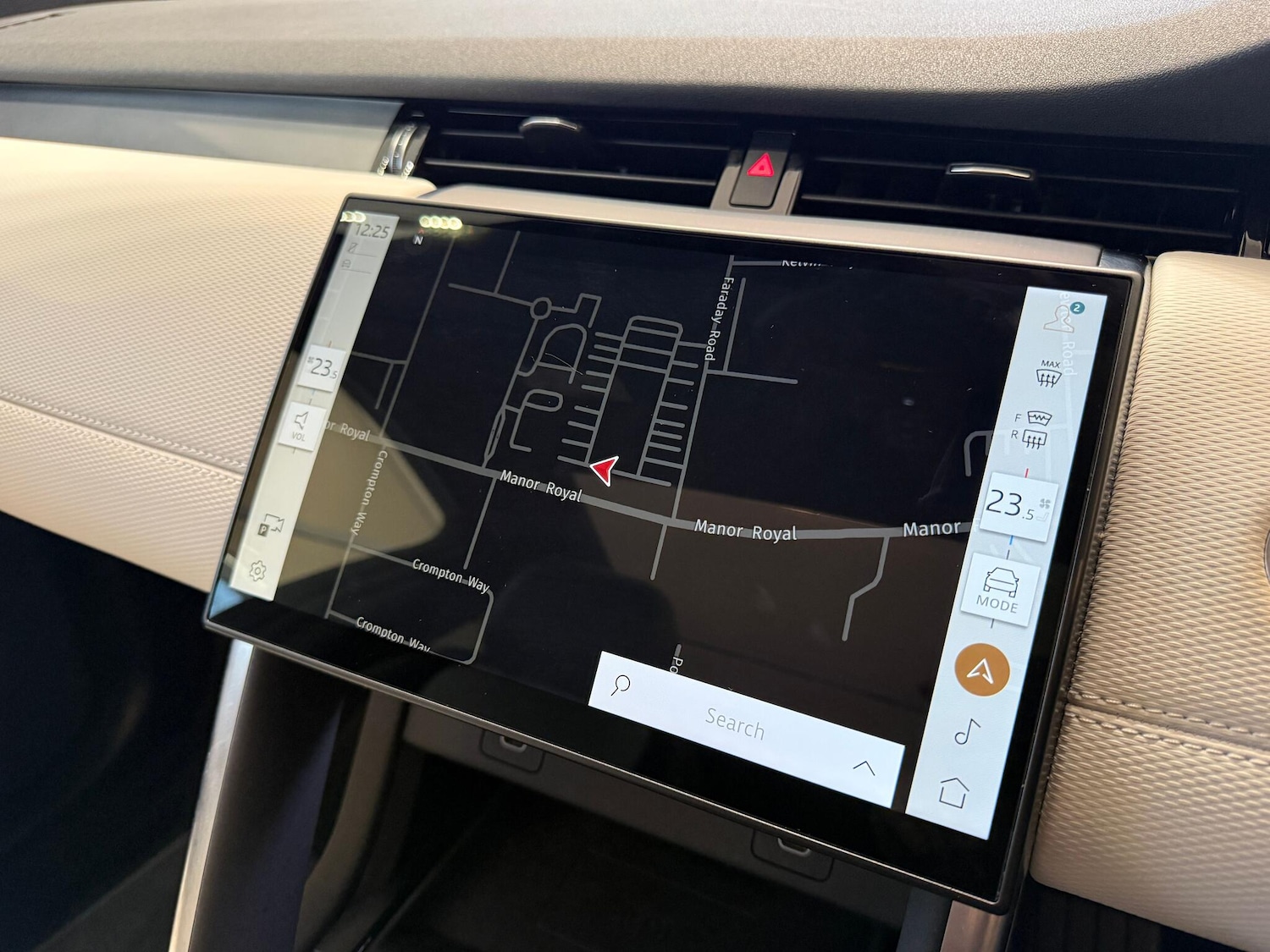 Used Land Rover Discovery Sport 2024 for sale - 77291634: Photo 5