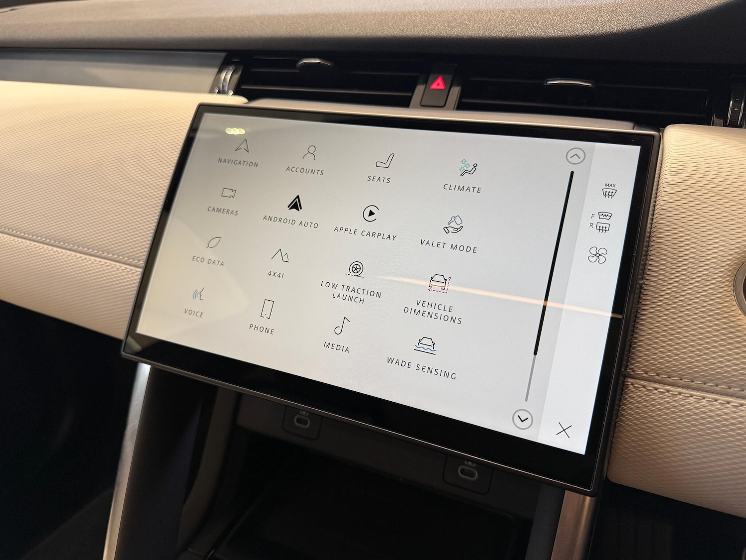 Used Land Rover Discovery Sport 2024 for sale - 77291634: Photo 50