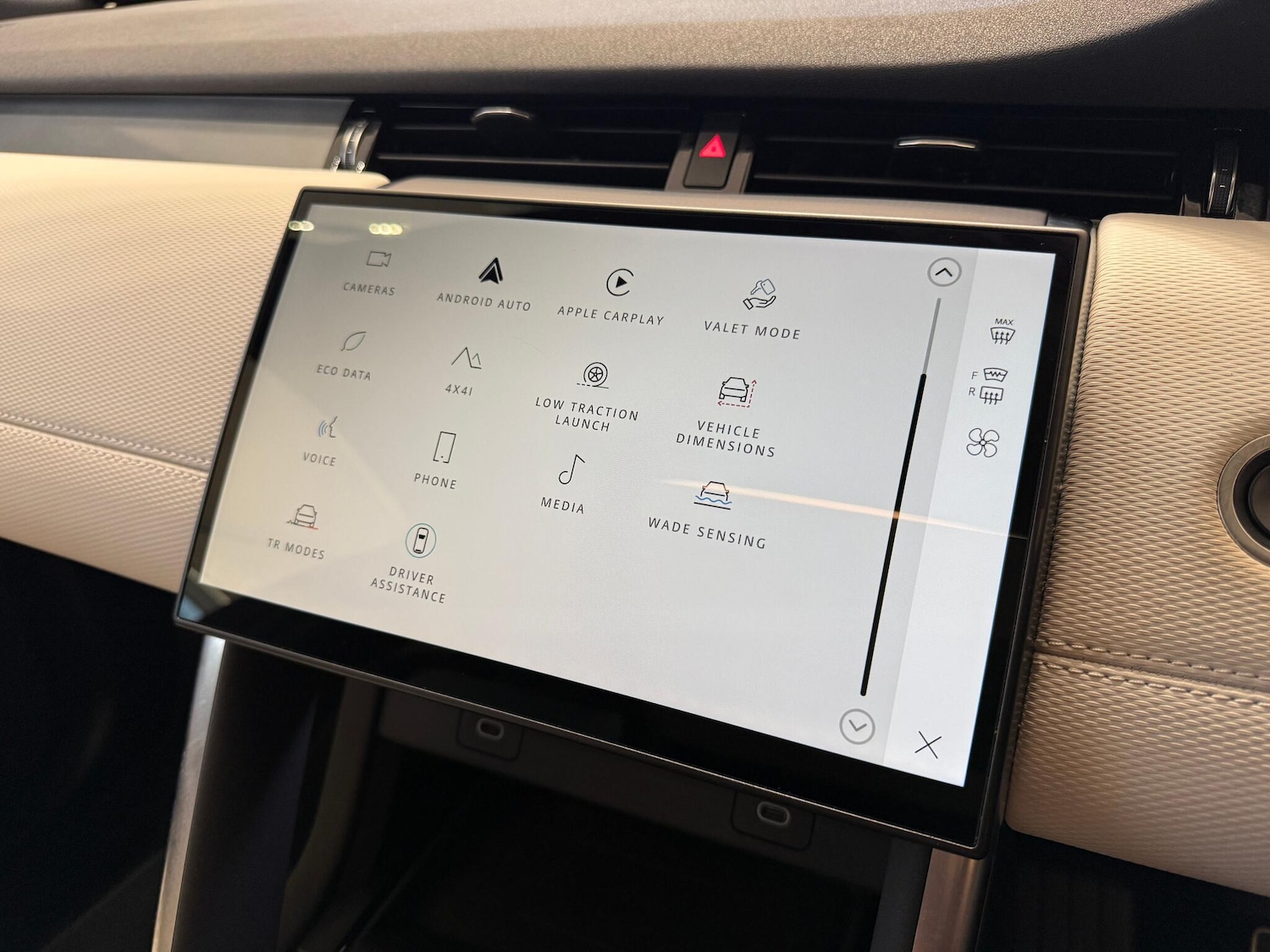 Used Land Rover Discovery Sport 2024 for sale - 77291634: Photo 51