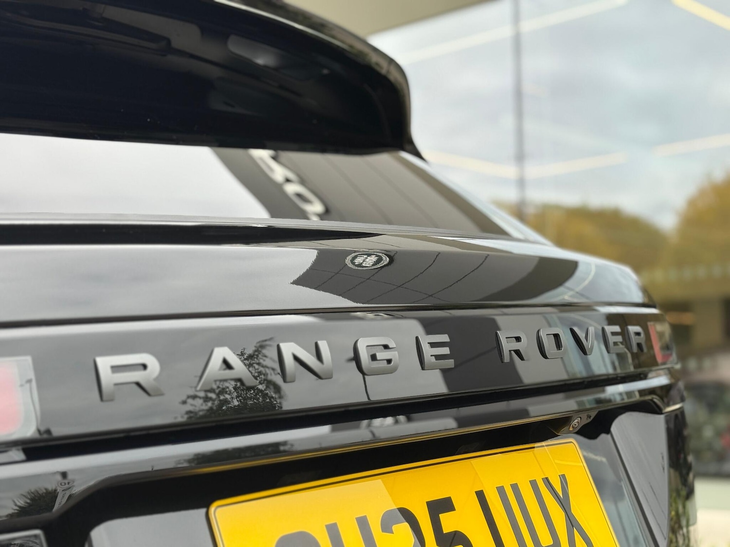 Used Land Rover Range Rover Velar 2025 for sale - 76226725: Photo 18