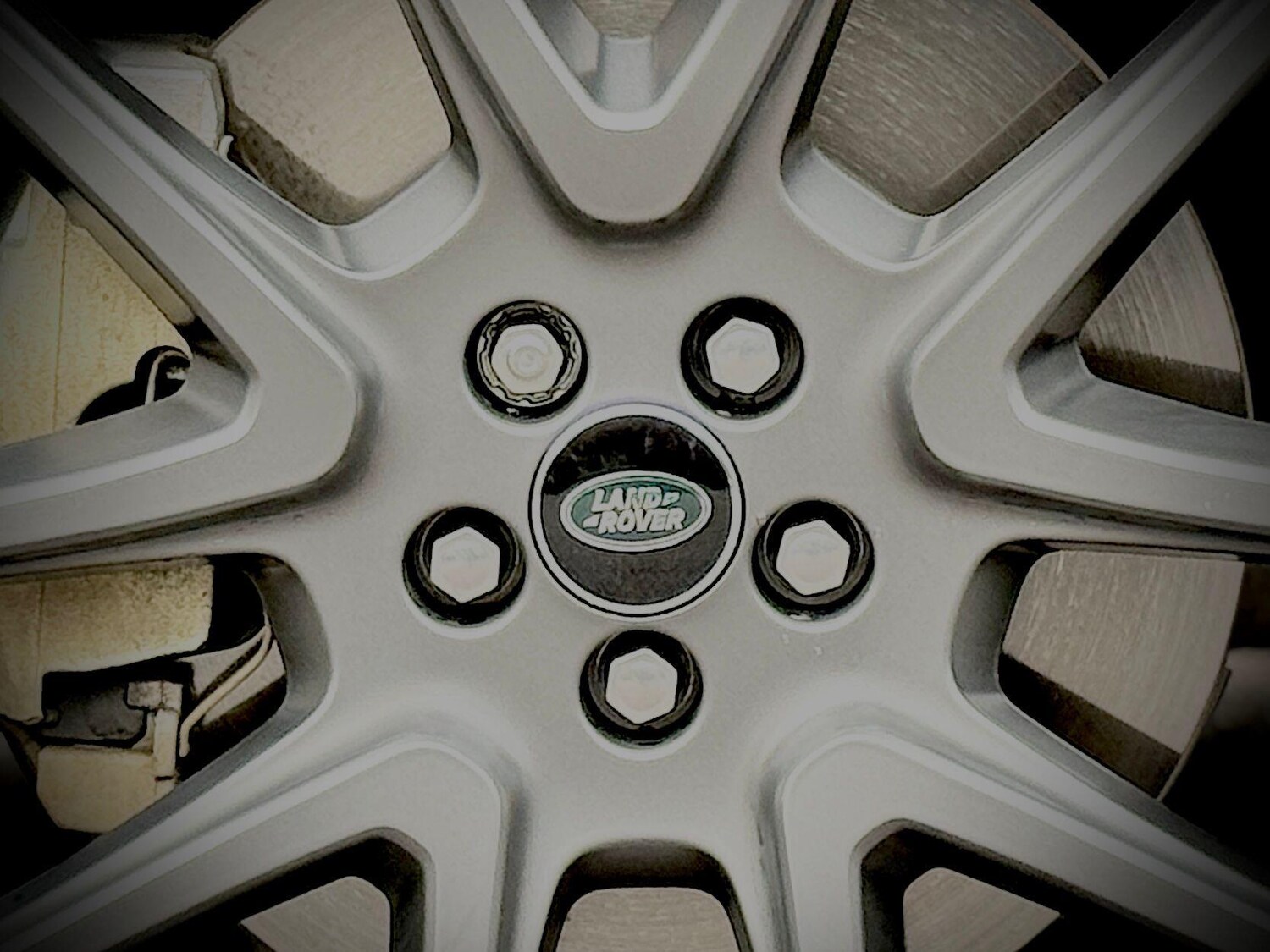 Used Land Rover Range Rover Velar 2025 for sale - 76226725: Photo 21