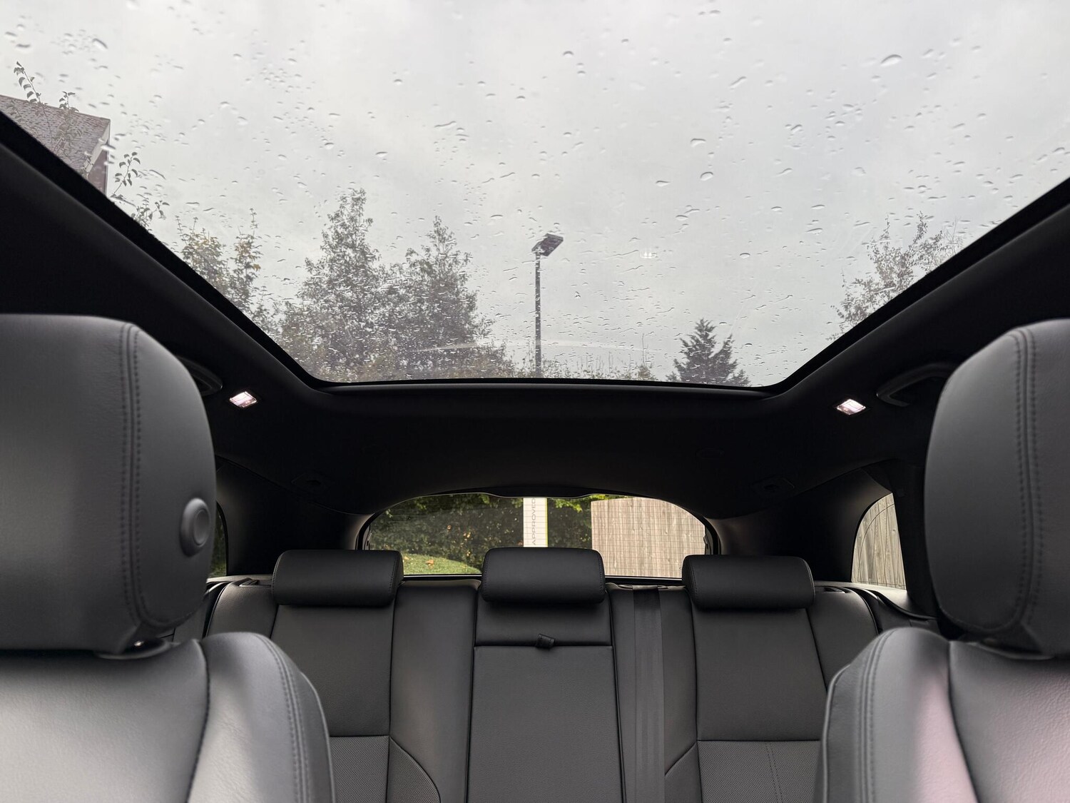 Used Land Rover Range Rover Velar 2025 for sale - 76226725: Photo 28