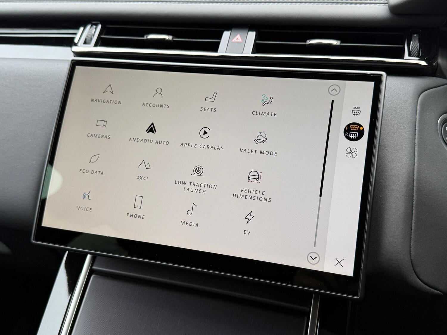 Used Land Rover Range Rover Velar 2025 for sale - 76226725: Photo 31