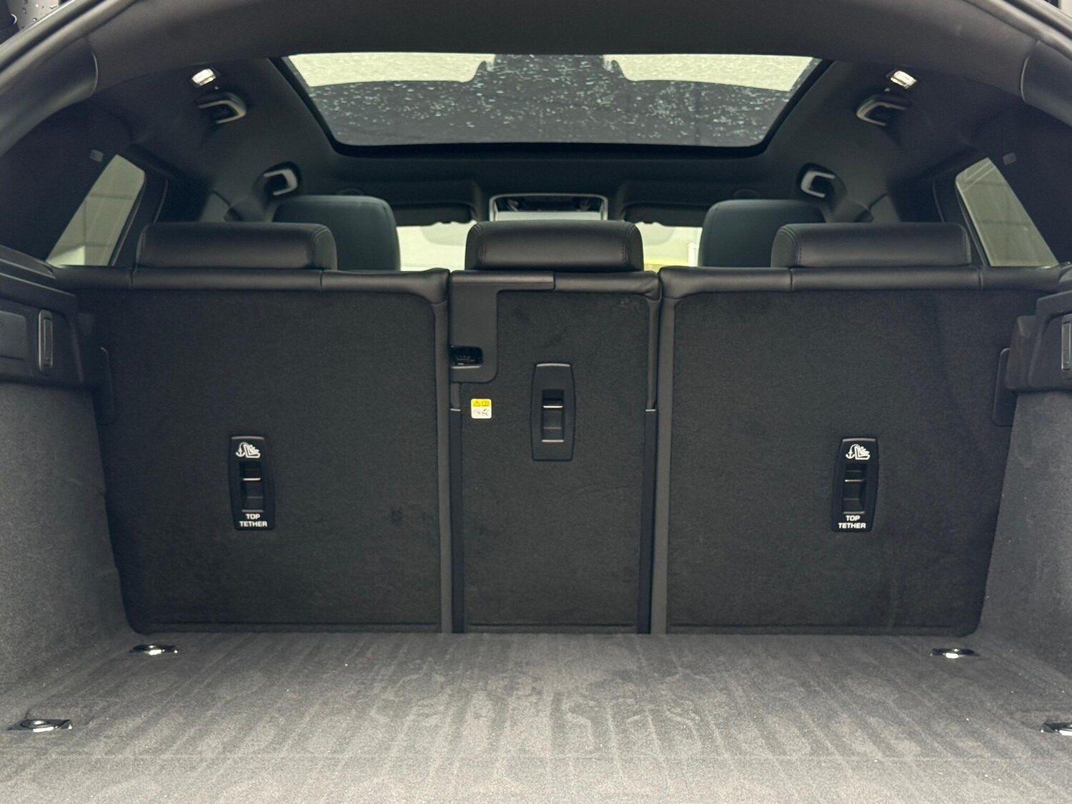 Used Land Rover Range Rover Velar 2025 for sale - 76226725: Photo 37