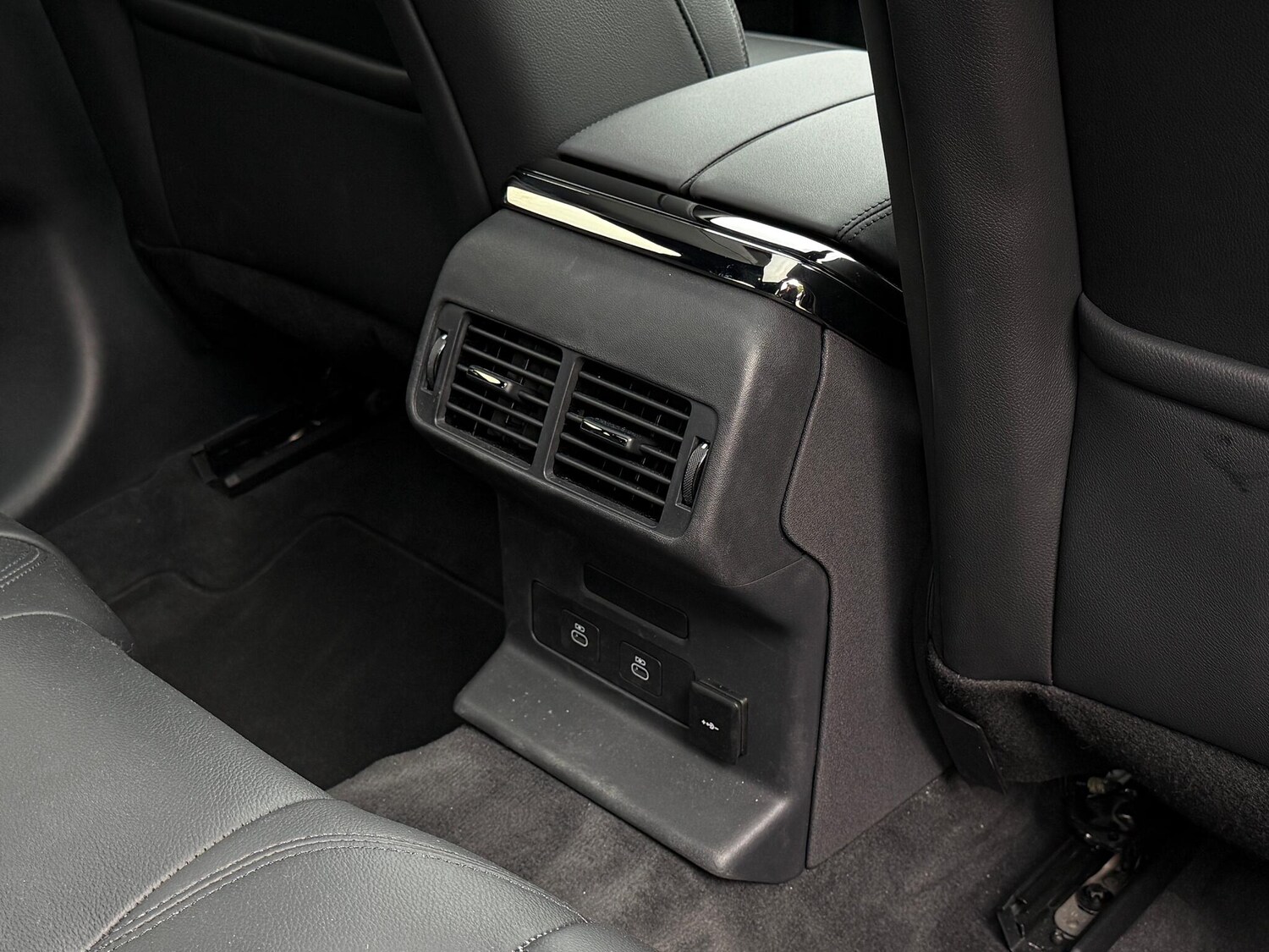 Used Land Rover Range Rover Velar 2025 for sale - 76226725: Photo 43