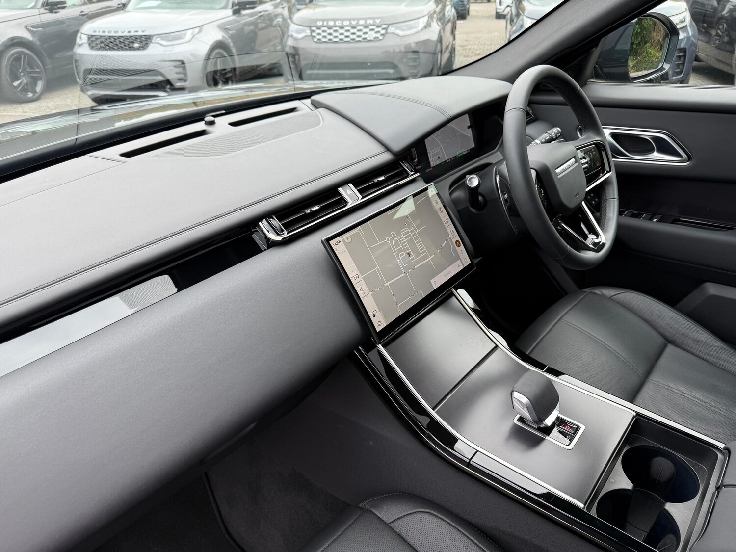 Used Land Rover Range Rover Velar 2025 for sale - 76226725: Photo 47