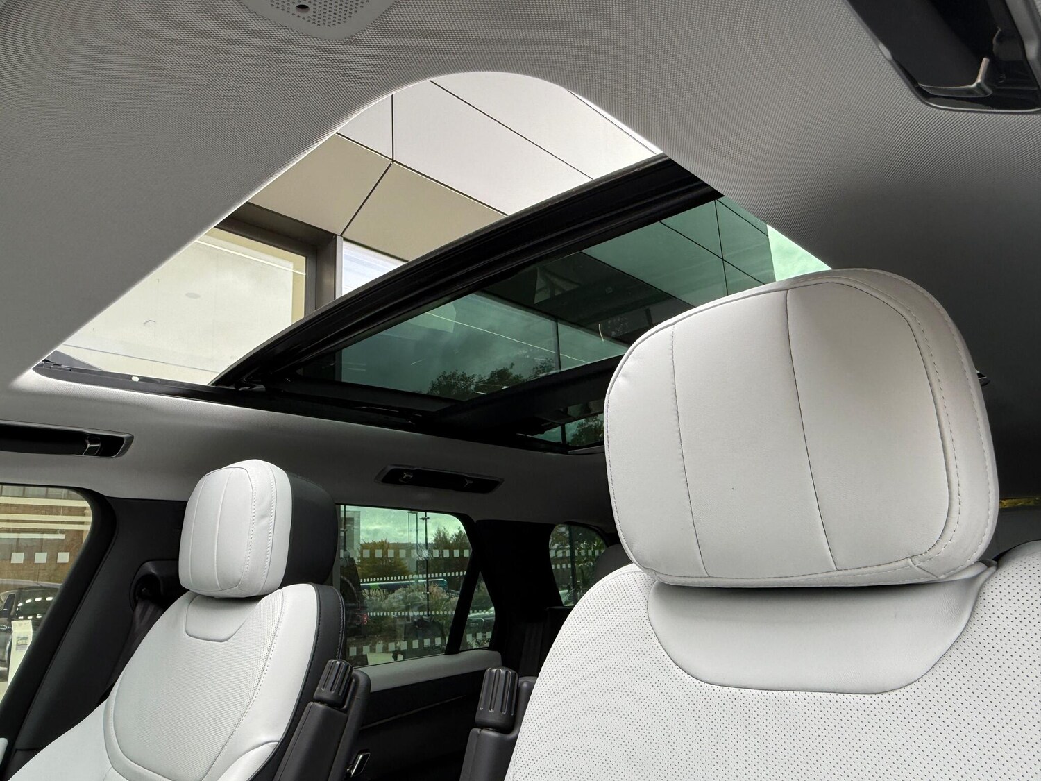 Used Land Rover Range Rover Sport 2023 for sale - 76337405: Photo 5