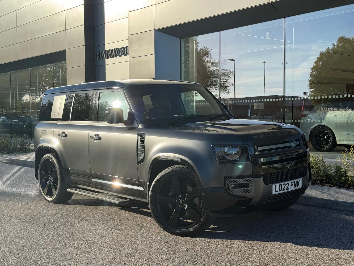 Used Land Rover Defender 110 2022 for sale - 76689833: Photo 1