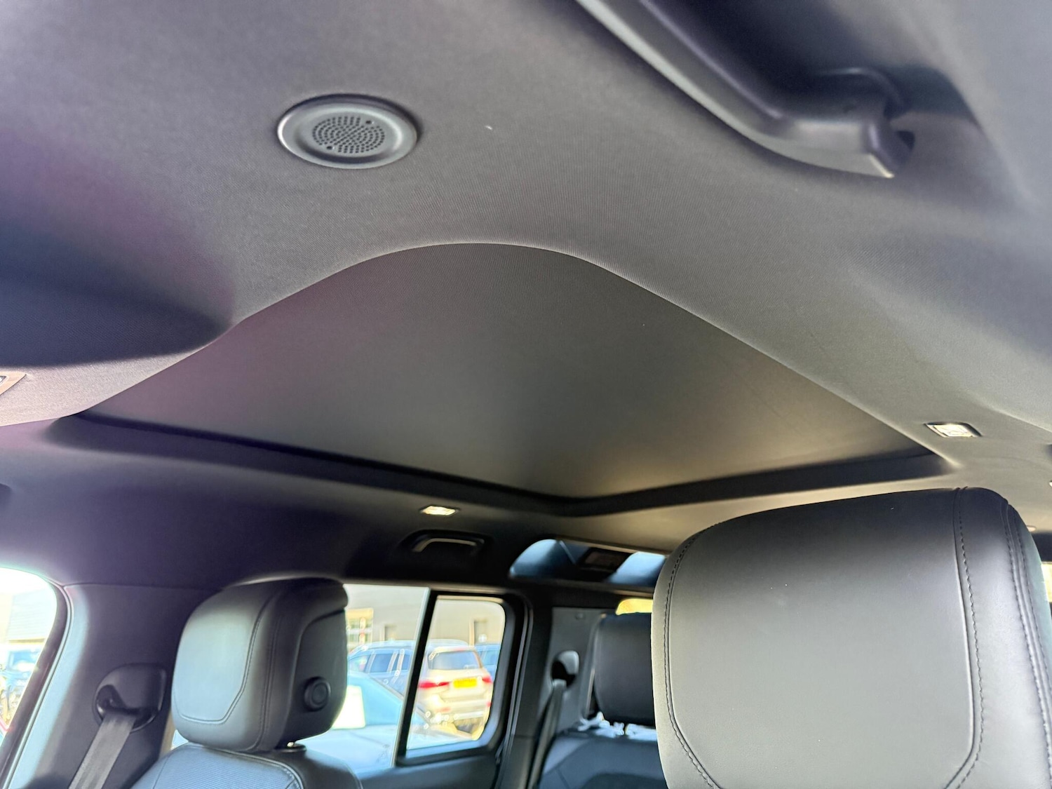 Used Land Rover Defender 110 2022 for sale - 76689833: Photo 10