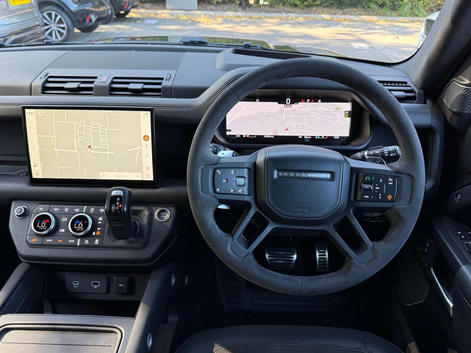 Used Land Rover Defender 110 2022 for sale - 76689833: Photo 28