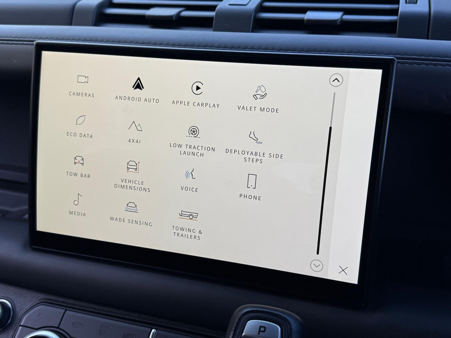 Used Land Rover Defender 110 2022 for sale - 76689833: Photo 41