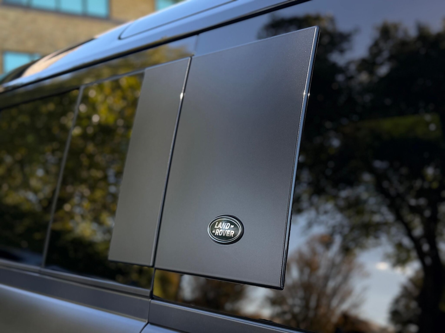 Used Land Rover Defender 110 2022 for sale - 76689833: Photo 43