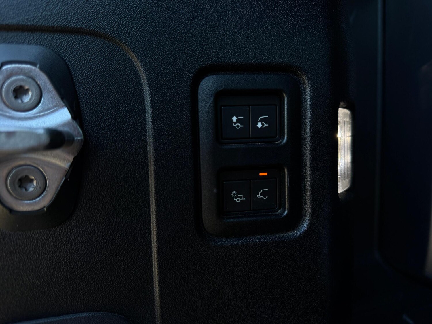 Used Land Rover Defender 110 2022 for sale - 76689833: Photo 45