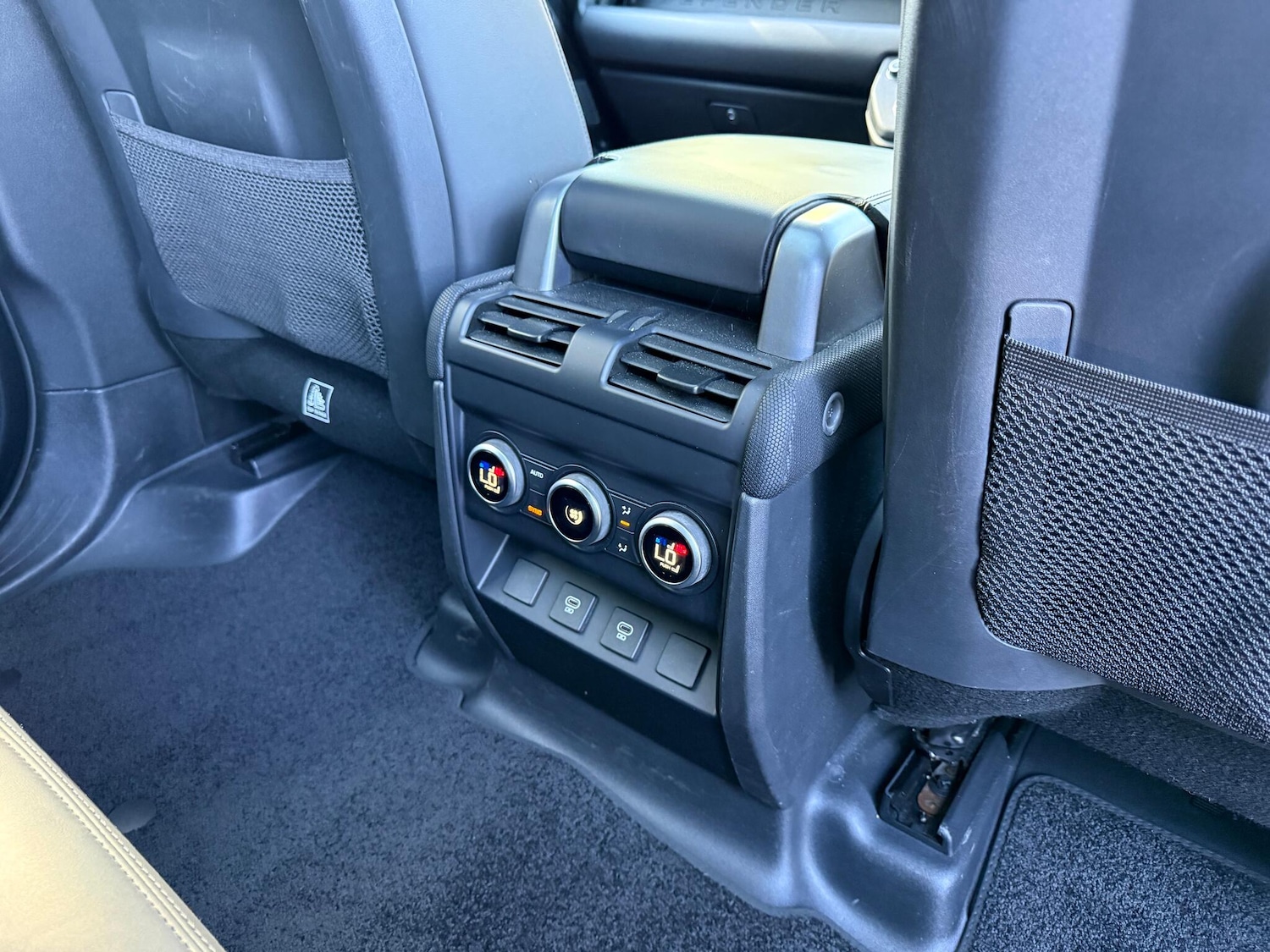 Used Land Rover Defender 110 2022 for sale - 76689833: Photo 52